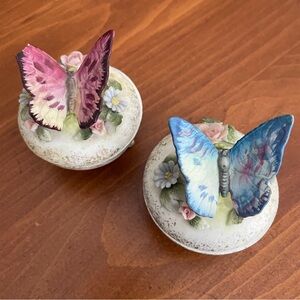 Two Beautiful Butterfly & Flowers Footed Jewelry Trinket Box Dishes w/ Lids